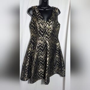 Vince Camuto Black & Gold Metallic Cocktail Fit &‎ Flare Dress | Size 6